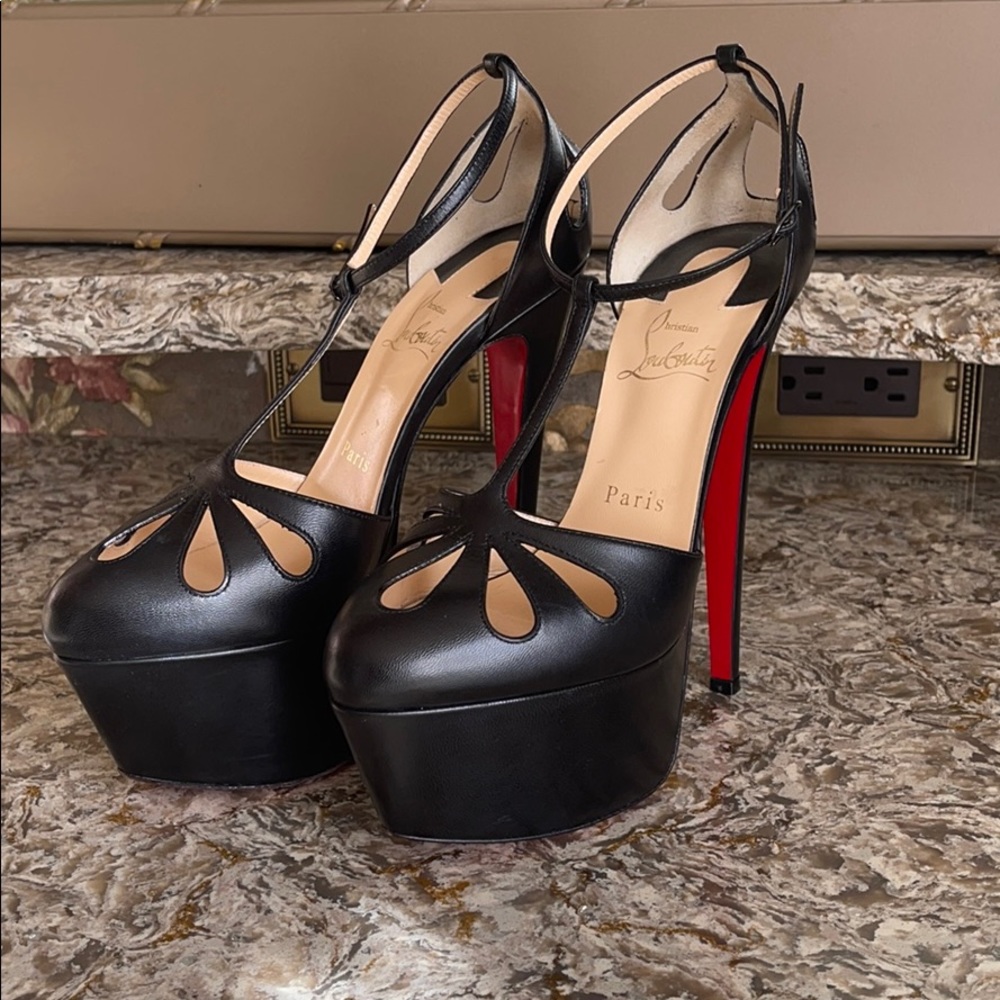 Christian Louboutin Amyada Colombe Leather Heels - Picture 2 of 10
